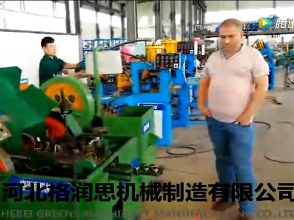 塔吉克斯坦客戶來(lái)廠考察打頭機(jī)